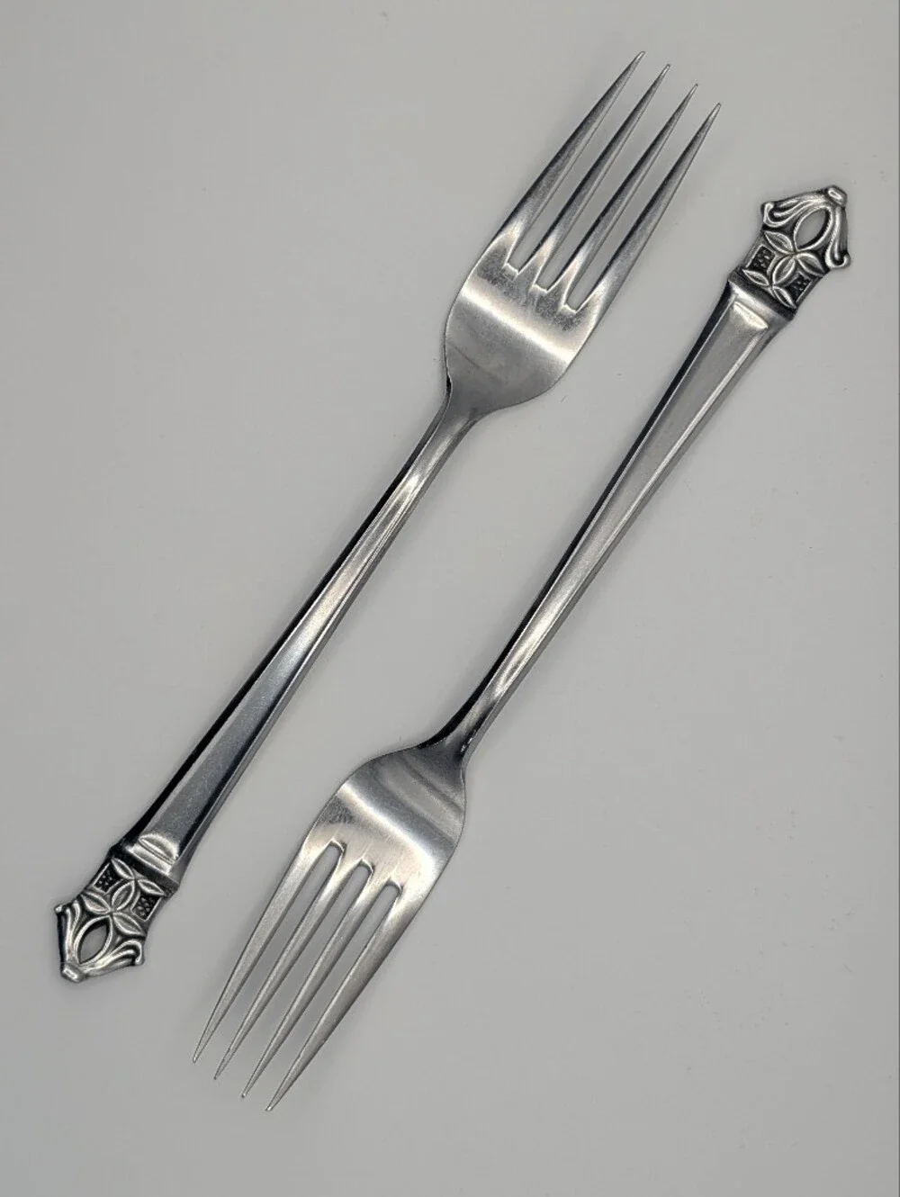 Ekco Eterna Padua Custom Stainless Japan Dinner Forks - Set‎ of 2 - MCM